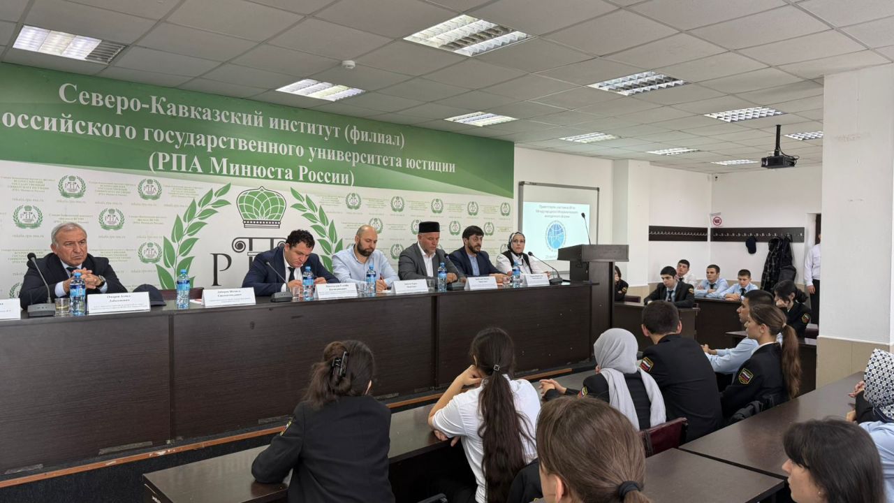 Встречи со студентами ссузов и вузов республики прошли в рамках XII Международного межрелигиозного молодежного форума.